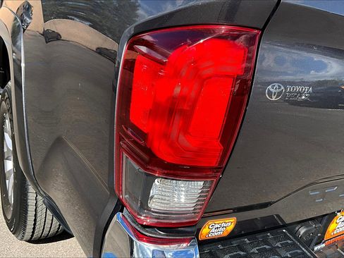 Used 2019 Toyota Tacoma SR5 image 29