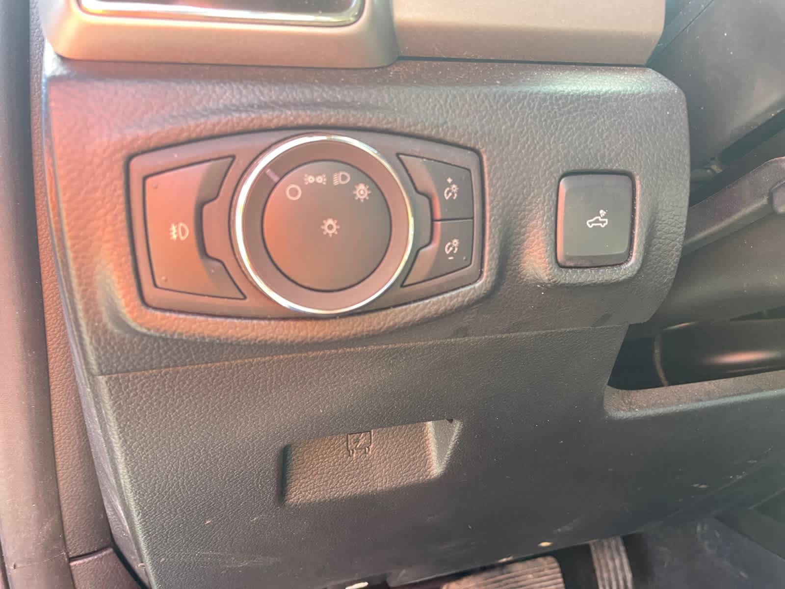 Used 2019 Ford Ranger XLT w/ Equipment Group 302A Luxury AWD/4WD image 27