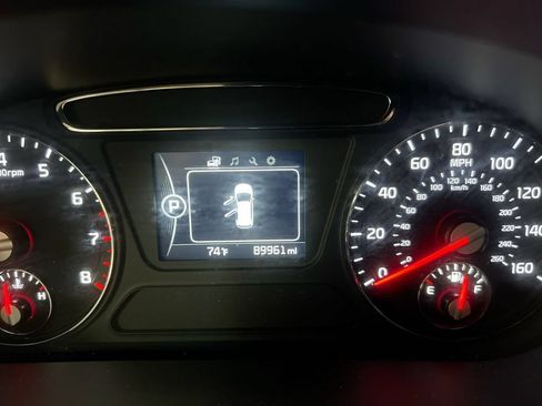 Used 2018 Kia Sorento AWD image 13