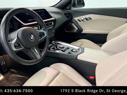 Used 2020 BMW Z4 M40i w/ Executive Package image 11