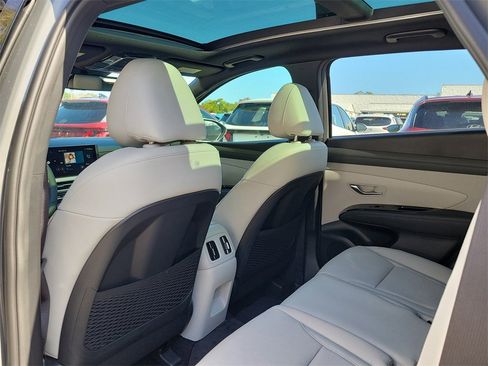 New 2026 Hyundai Tucson Limited image 17