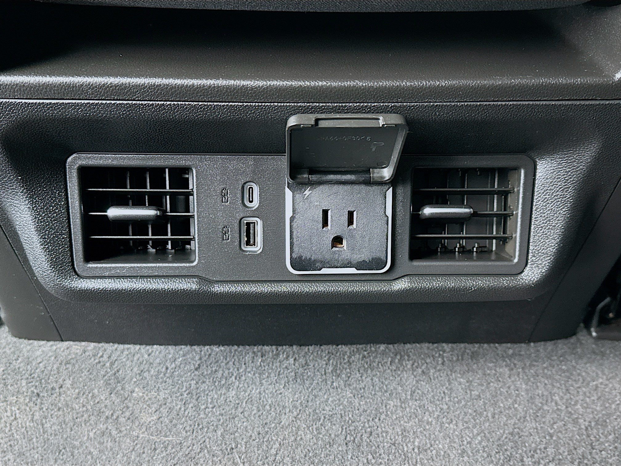 Used 2024 Chevrolet Silverado 1500 RST AWD/4WD image 16