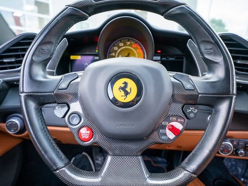 Used 2018 Ferrari 488 Spider RWD image 38