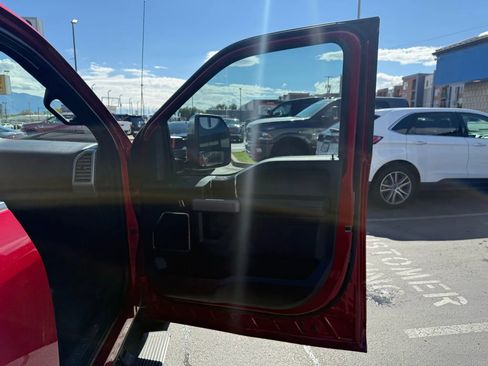 Used 2019 Ford F150 Platinum w/ Equipment Group 701A Luxury image 32