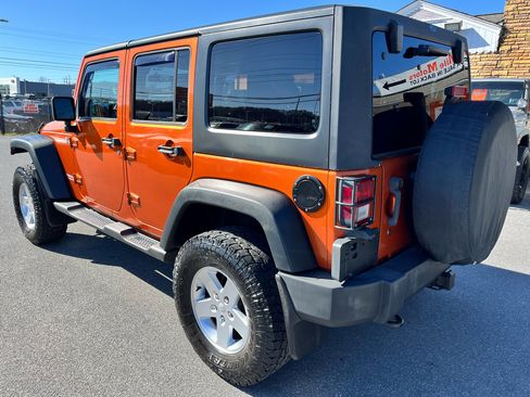 Used 2011 Jeep Wrangler Unlimited Sport image 7
