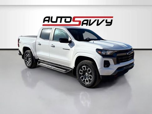 Used 2024 Chevrolet Colorado Z71 w/ Z71 Convenience Package 2 AWD/4WD image 1