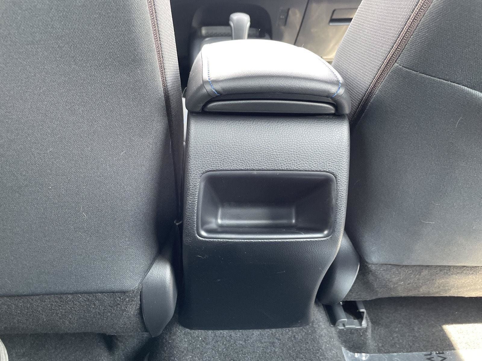 Used 2021 Toyota Corolla SE w/ Carpet Mat Package (TMS) FWD image 25