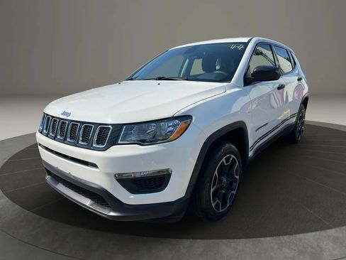 Used 2019 Jeep Compass Sport FWD image 1