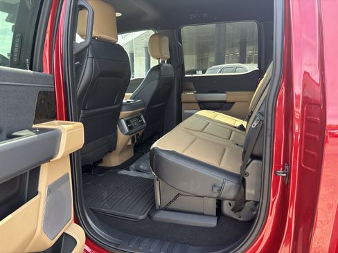 Used 2024 Ford F250 Lariat w/ Lariat Ultimate Package image 28