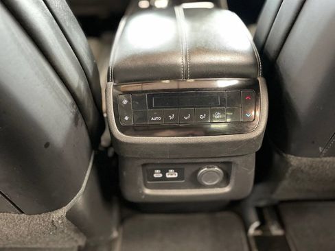 Used 2023 INFINITI QX60 Pure AWD/4WD image 17
