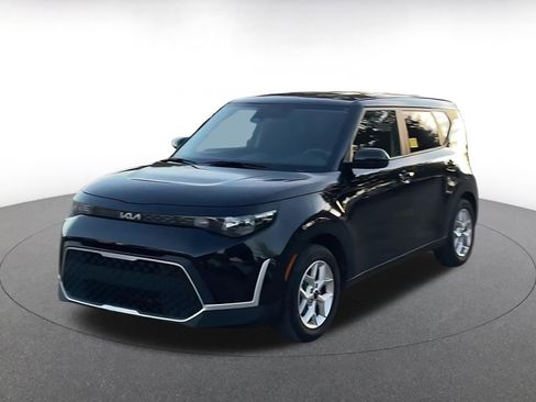 Used 2025 Kia Soul LX w/ LX Technology Package image 7