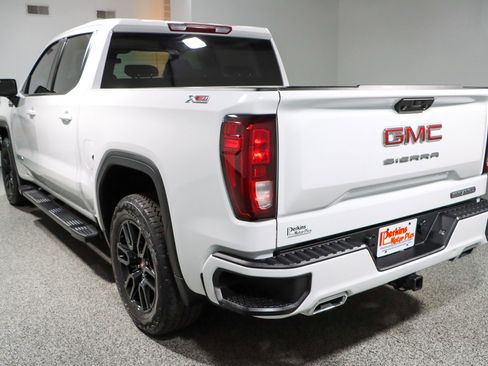 Used 2023 GMC Sierra 1500 Elevation w/ X31 Off-Road Package AWD/4WD image 9