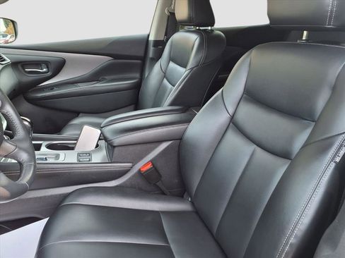 Used 2023 Nissan Murano SV image 11