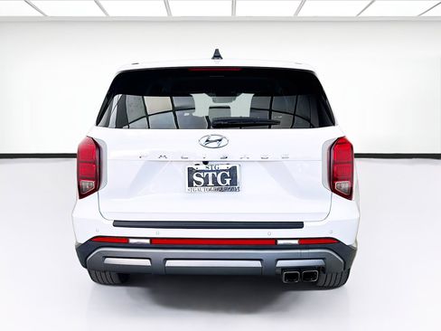 Used 2023 Hyundai Palisade SE FWD image 5