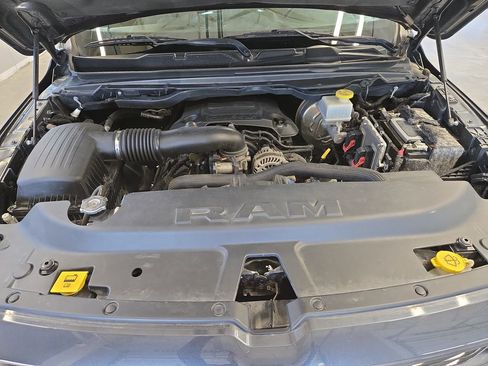 Used 2019 RAM 1500 Big Horn AWD/4WD image 26