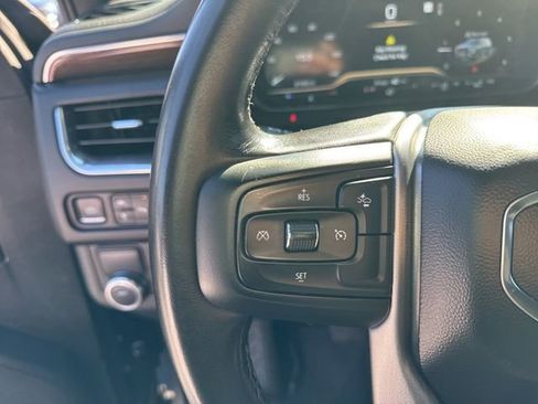 Used 2022 GMC Yukon SLE image 17