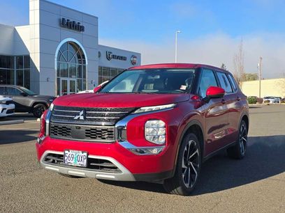 Used 2024 Mitsubishi Outlander SE