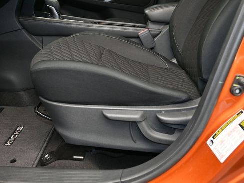 Used 2022 Nissan Kicks SV FWD image 20