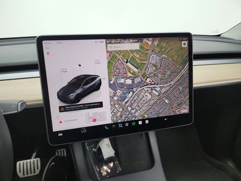 Used 2023 Tesla Model Y Performance AWD/4WD image 10