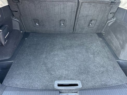 Used 2024 Nissan Rogue SV image 18