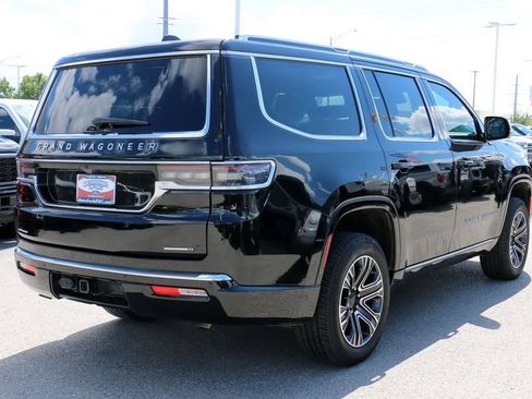 Used 2022 Jeep Grand Wagoneer Series II AWD/4WD image 5