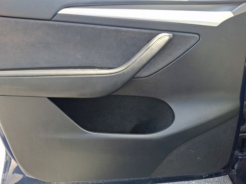 Used 2023 Tesla Model Y Performance AWD/4WD image 12