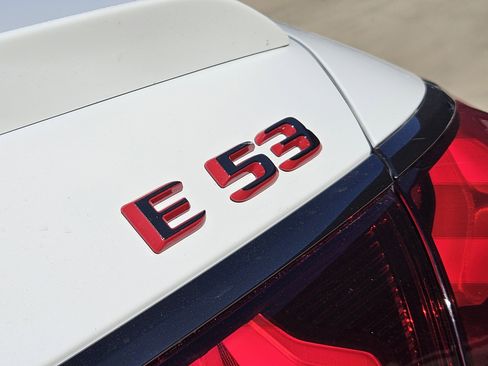 New 2026 Mercedes-Benz E 53 AMG e 4MATIC Sedan image 10