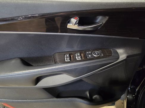 Used 2020 Kia Sorento LX w/ LX I4 Convenience Package FWD image 5