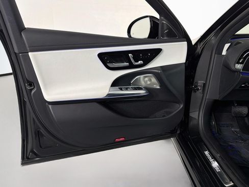 Certified 2024 Mercedes-Benz E 350 4MATIC Sedan image 22