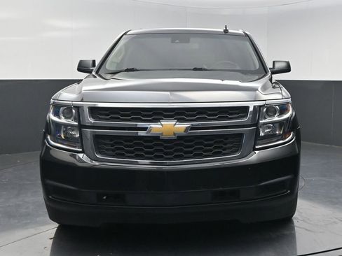 Used 2019 Chevrolet Suburban LT image 20