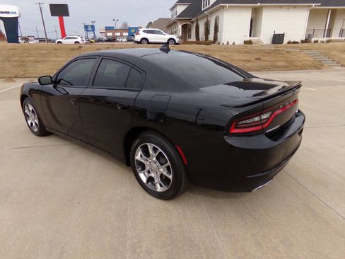 Used 2016 Dodge Charger SXT w/ AWD Premium Group image 36