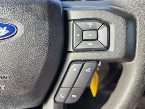 Used 2020 Ford F150 XLT image 24