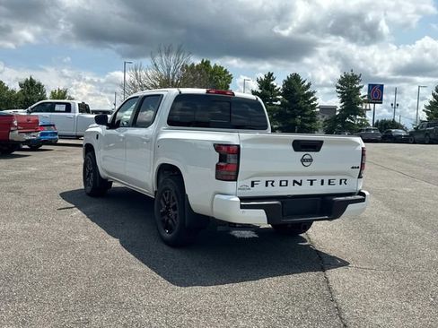 New 2026 Nissan Frontier SV w/ Tow Package AWD/4WD image 6