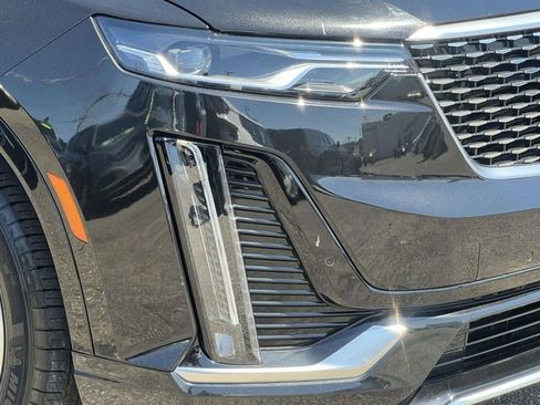 Used 2024 Cadillac XT6 Premium Luxury AWD/4WD image 10