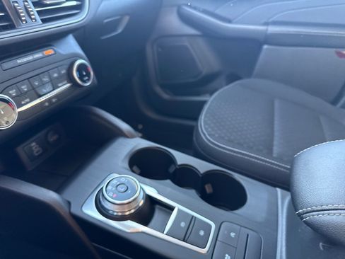 Used 2025 Ford Escape Active image 21