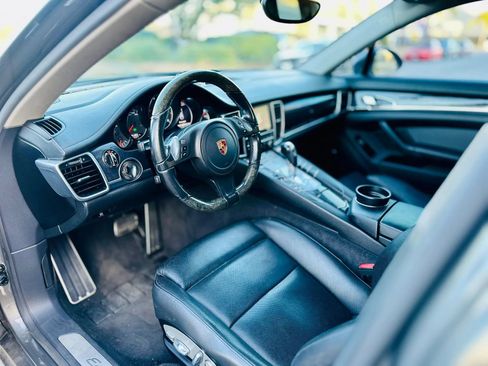 Used 2016 Porsche Panamera AWD/4WD image 10