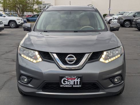 Used 2015 Nissan Rogue SV w/ SV Premium Package AWD/4WD image 11