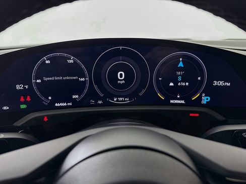 Certified 2022 Porsche Taycan 4S AWD/4WD image 16