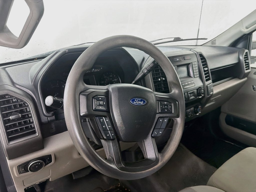 Used 2022 Ford F350 XL w/ STX Appearance Package AWD/4WD image 9