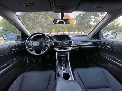 Used 2014 Honda Accord Sport image 11