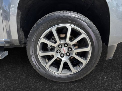 Used 2022 GMC Canyon Denali image 13