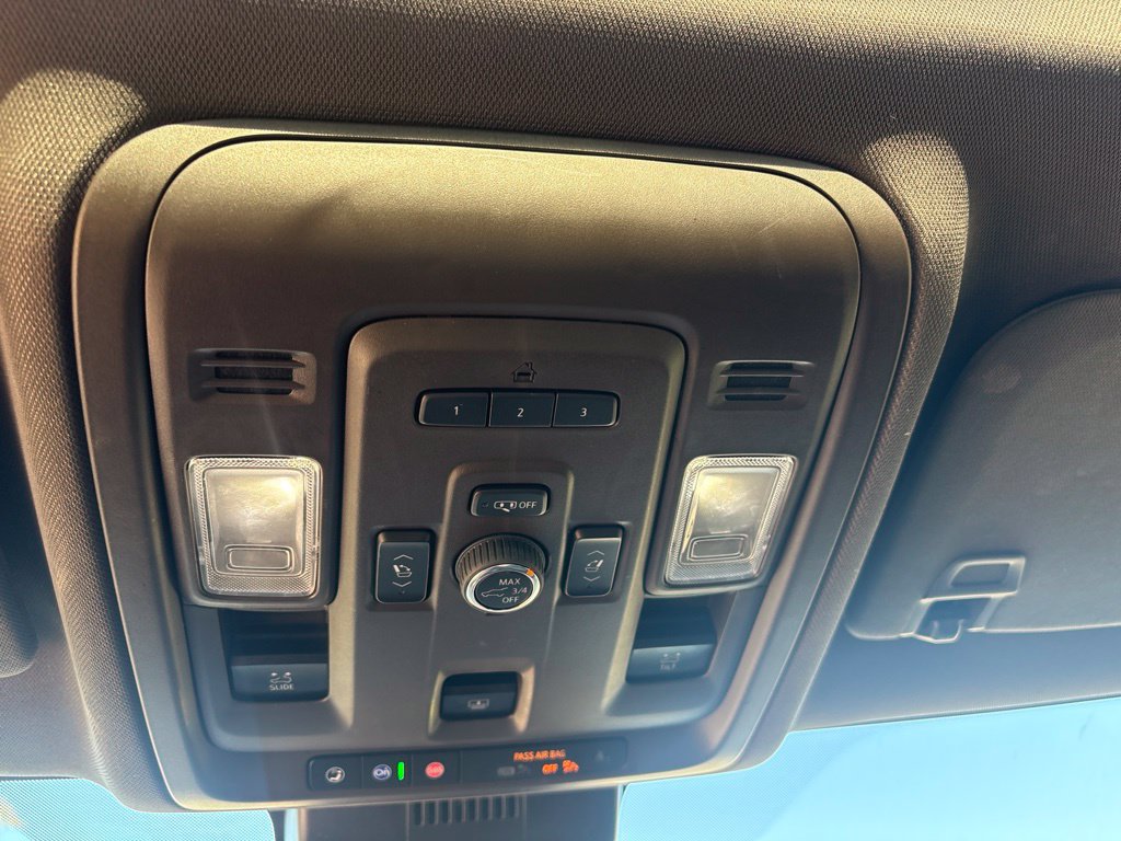 Used 2023 GMC Yukon SLT w/ SLT Premium Package RWD image 21