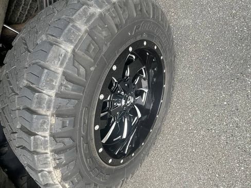 Used 2009 Chevrolet Silverado 1500 LTZ w/ Safety Package AWD/4WD image 8