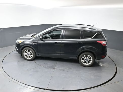 Used 2017 Ford Escape SE image 17