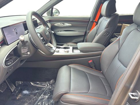 New 2026 Genesis GV70 2.5T Sport Prestige AWD/4WD image 9