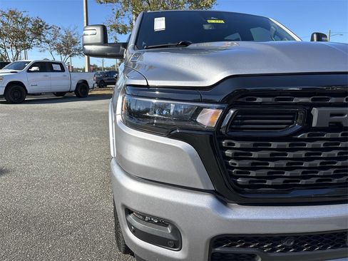 New 2026 RAM 1500 4x4 Crew Cab image 9