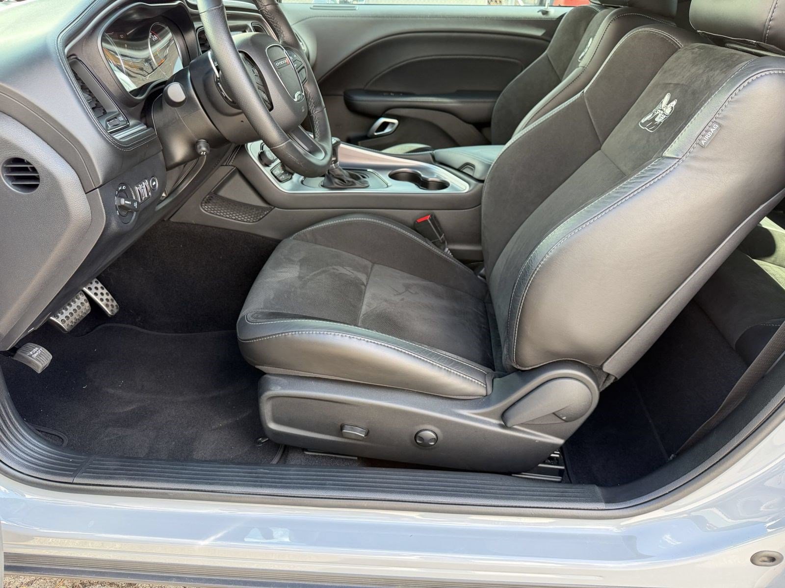 Used 2022 Dodge Challenger R/T Scat Pack w/ Plus Package RWD image 4