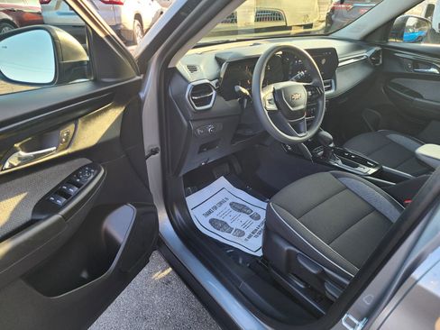 Used 2026 Chevrolet TrailBlazer LS w/ LS Convenience Package image 18