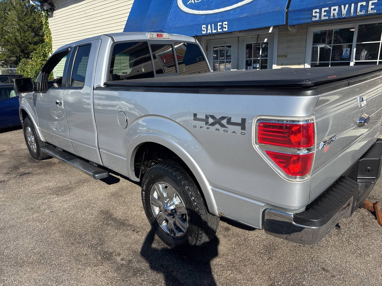 Used 2011 Ford F150 Lariat w/ Lariat Chrome Pkg AWD/4WD image 18
