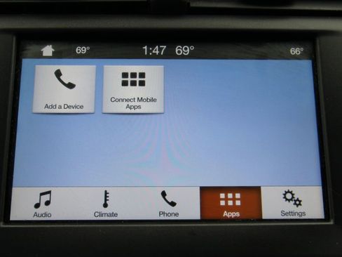 Used 2017 Ford Fusion SE w/ Fusion SE Technology Package FWD image 30